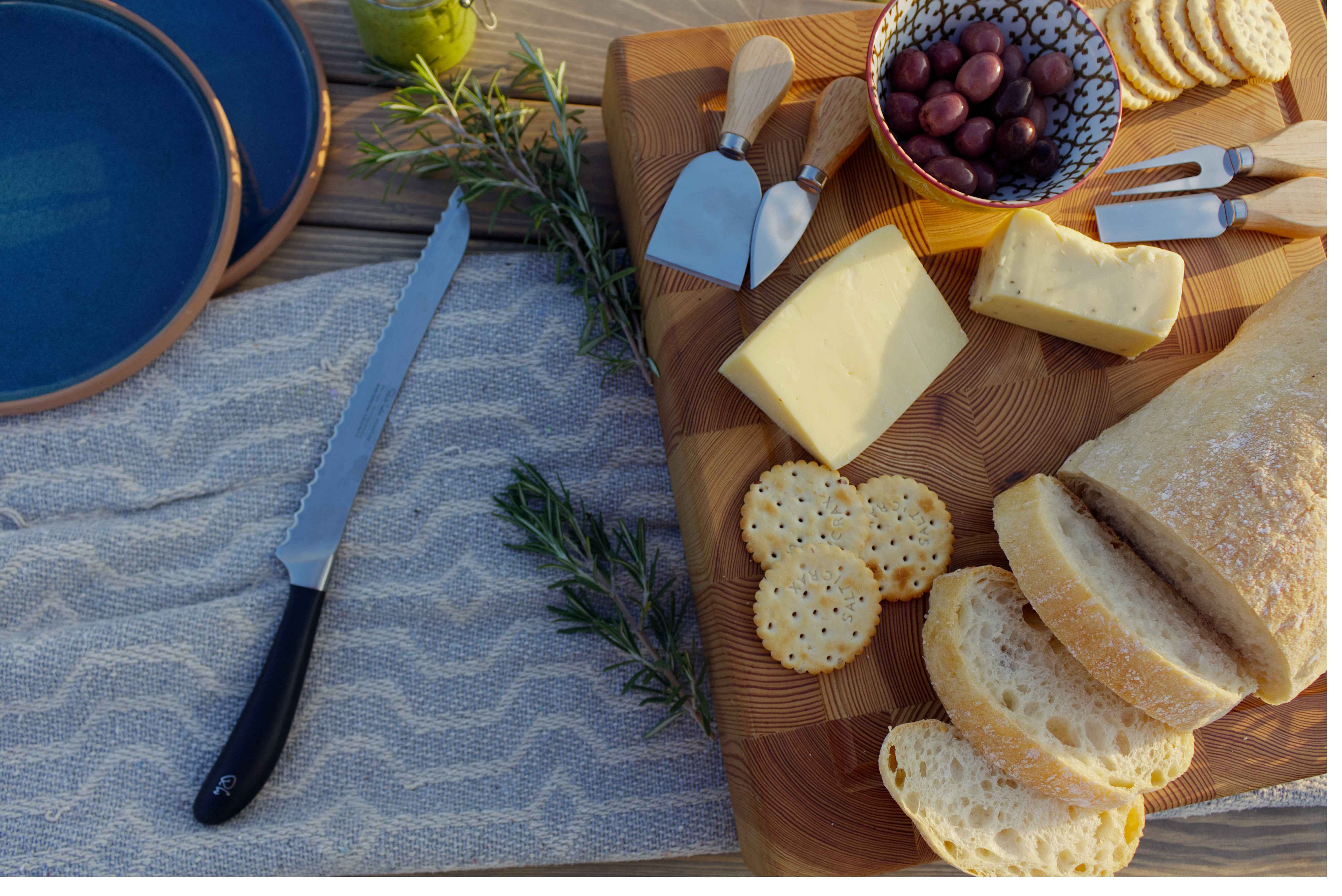 Serving Board - Wag-ń-Bietjie